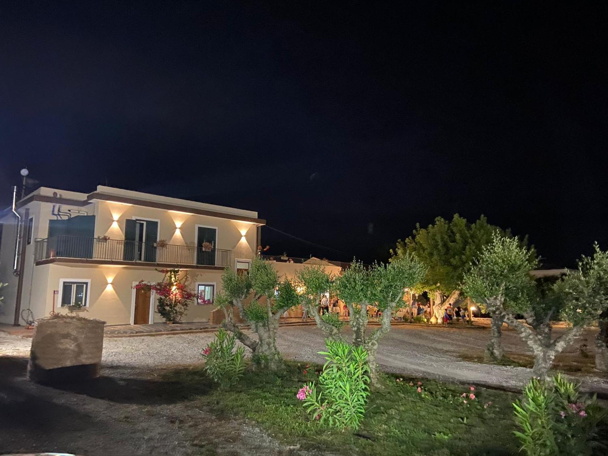 B&B Tenuta San Michele 卡帕乔-帕埃斯图姆 外观 照片